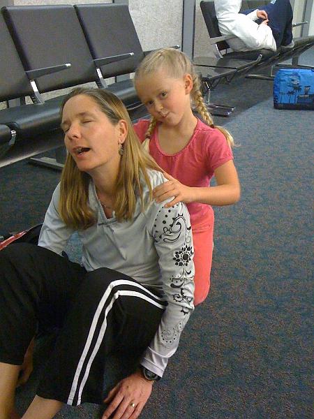 img_0326.jpg - Airport going to Florida!