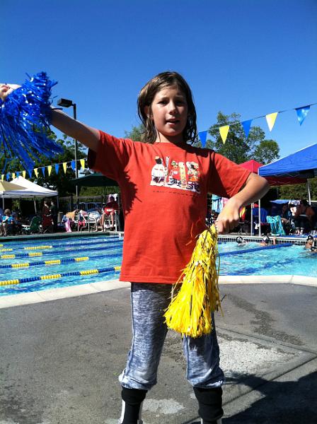 img_1894.jpg - Kayla cheers for her sis